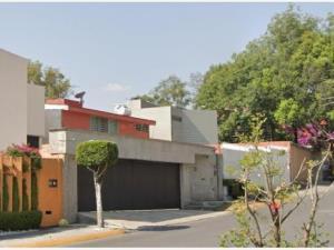 Casa en remate en Parques de la Herradura, Huixquilucan, México