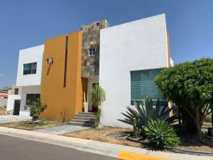 Casa en venta en Puerta Real, Corregidora, Querétaro Casa en venta en Puerta Real, Corregidora, Querétaro