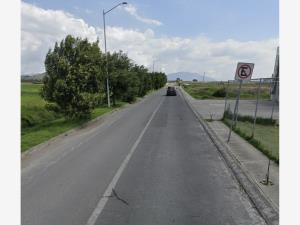 Terreno en venta en San Miguel Totocuitlapilco, Metepec, México