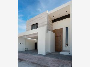 Casa en venta en Residencial Senderos, Torreón, Coahuila de Zaragoza