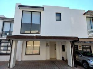 Casa en venta en Katania, León, Guanajuato