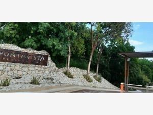 Casa en venta en Puerto Morelos, Puerto Morelos, Quintana Roo Casa en venta en Puerto Morelos, Puerto Morelos, Quintana Roo