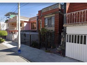Casa en venta en Constitucion de 1917, Iztapalapa, Ciudad de México Casa en venta en Constitucion de 1917, Iztapalapa, Ciudad de México