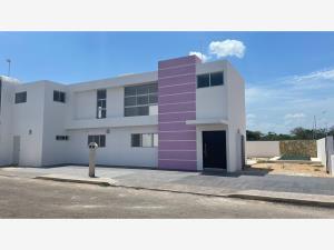 Casa en venta en Conkal, Conkal, Yucatán Casa en venta en Conkal, Conkal, Yucatán