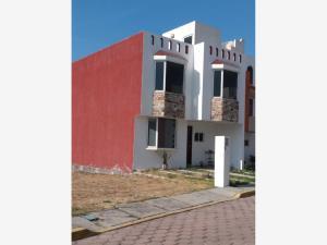 Casa en venta en Santa Cruz Tehuixpango, Atlixco, Puebla Casa en venta en Santa Cruz Tehuixpango, Atlixco, Puebla