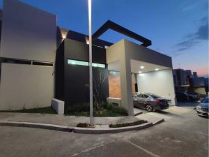 Casa en venta en Punta Alba, Morelia, Michoacán de Ocampo