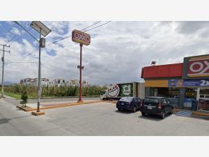 Terreno en venta en San Miguel Totocuitlapilco, Metepec, México