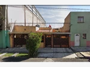 Casa en venta en Claveria, Azcapotzalco, Ciudad de México Casa en venta en Claveria, Azcapotzalco, Ciudad de México