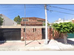 Casa en venta en Jardines de Queretaro, Querétaro, Querétaro Casa en venta en Jardines de Queretaro, Querétaro, Querétaro