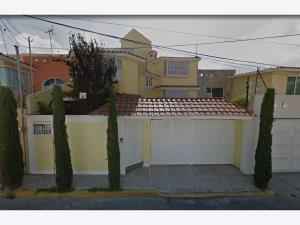 Casa en venta en Casa Blanca, Metepec, México Casa en venta en Casa Blanca, Metepec, México