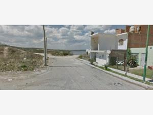 Casa en remate en Ex Hacienda de Santiago, San Francisco del Rincón, Guanajuato