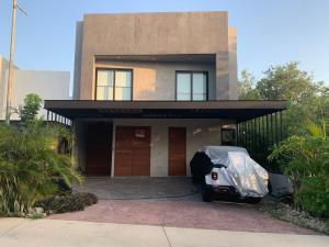 Casa en venta en Tamanche, Mérida, Yucatán Casa en venta en Tamanche, Mérida, Yucatán