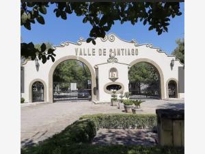 Terreno en venta en Valle de Santiago, Santiago, Nuevo León