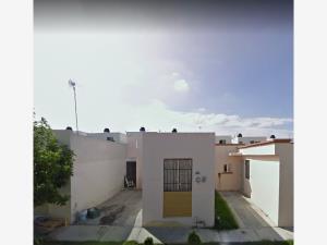 Casa en venta en Paseo de las Margaritas, Juárez, Nuevo León Casa en venta en Paseo de las Margaritas, Juárez, Nuevo León