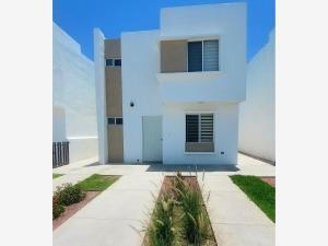 Casa en Venta en Circuito Cerrado
