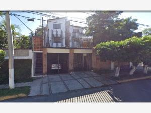 Casa en venta en La Parota, Cuernavaca, Morelos
