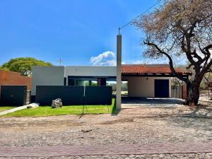 Casa en venta en San Nicolás de Ibarra, Chapala, Jalisco