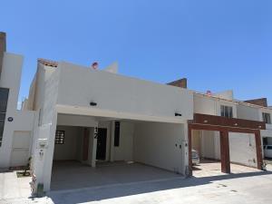 Casa en venta en Los Viñedos, Torreón, Coahuila de Zaragoza Casa en venta en Los Viñedos, Torreón, Coahuila de Zaragoza