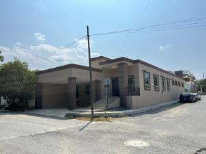 Casa en venta en Ciudad de Allende Centro, Allende, Nuevo León