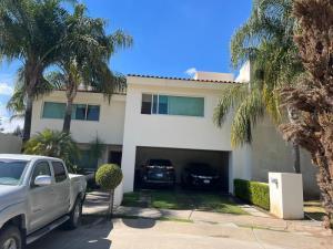 Casa en venta en Porta Fontana, León, Guanajuato