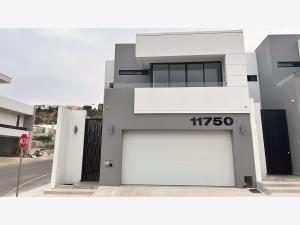 Casa en venta en Hacienda Agua Caliente, Tijuana, Baja California