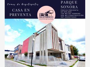 Casa en venta en Lomas de Angelópolis, San Andrés Cholula, Puebla Casa en venta en Lomas de Angelópolis, San Andrés Cholula, Puebla