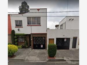 Casa en venta en Claveria, Azcapotzalco, Ciudad de México