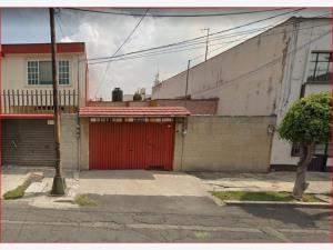 Casa en venta en Claveria, Azcapotzalco, Ciudad de México