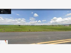 Terreno en venta en Puente los Velázquez, Villa Victoria, México