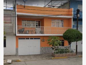 Casa en venta en Metropolitana Tercera Sección, Nezahualcóyotl, México