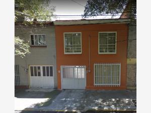 CASA EN VENTA NUEVA SANTA MARIA