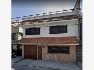 Casa en venta en Evolucion, Nezahualcóyotl, México Casa en venta en Evolucion, Nezahualcóyotl, México