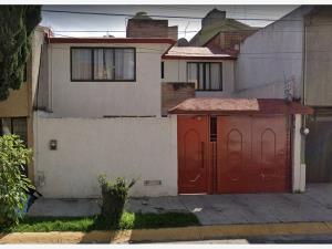 Casa en venta en Unidad Victoria, Toluca, México Casa en venta en Unidad Victoria, Toluca, México