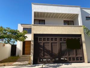 Casa en venta en Pirules Residencial, León, Guanajuato