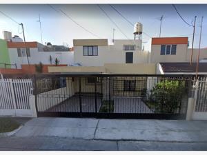 Casa en venta en Jardines Alcalde, Guadalajara, Jalisco Casa en venta en Jardines Alcalde, Guadalajara, Jalisco