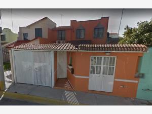 Casa en venta en Los Prismas, Pachuca de Soto, Hidalgo Casa en venta en Los Prismas, Pachuca de Soto, Hidalgo