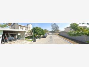 Casa en remate en 18 de Marzo, Ciudad Madero, Tamaulipas