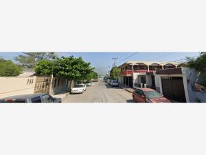 Casa en remate en 7 de Noviembre, Victoria, Tamaulipas