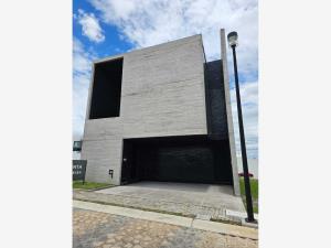 Casa en venta en Lomas de Angelópolis, San Andrés Cholula, Puebla Casa en venta en Lomas de Angelópolis, San Andrés Cholula, Puebla
