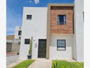 Casa en venta en Tabachines, Gómez Palacio, Durango Casa en venta en Tabachines, Gómez Palacio, Durango