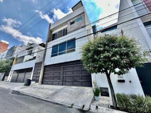 Casa en venta en Colinas de San Jerónimo, Monterrey, Nuevo León