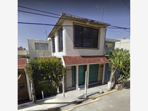 Casa en venta en Ojo de Agua, Tecámac, México