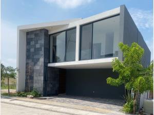 Casa en venta en Los Pirules, León, Guanajuato
