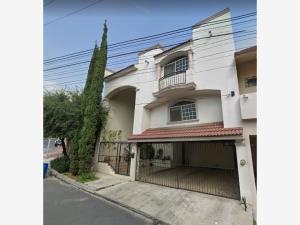 Casa en venta en Del Paseo Residencial, Monterrey, Nuevo León Casa en venta en Del Paseo Residencial, Monterrey, Nuevo León