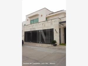 Casa en venta en Jardines del Campestre, León, Guanajuato Casa en venta en Jardines del Campestre, León, Guanajuato