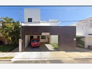 Casa en venta en Monterreal, Mérida, Yucatán Casa en venta en Monterreal, Mérida, Yucatán