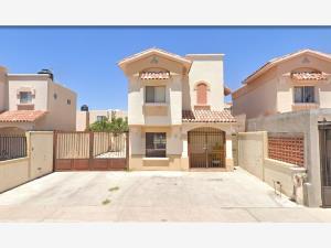 Casa en venta en Puerta Real Residencial, Hermosillo, Sonora