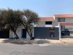 Casa en renta en Lomas Verdes 1a Sección, Naucalpan de Juárez, México