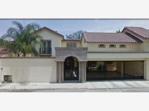Casa en venta en Fuentes del Valle, San Pedro Garza García, Nuevo León Casa en venta en Fuentes del Valle, San Pedro Garza García, Nuevo León