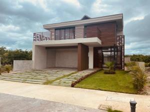Casa en venta en Yucatán Country Club, Mérida, Yucatán Casa en venta en Yucatán Country Club, Mérida, Yucatán